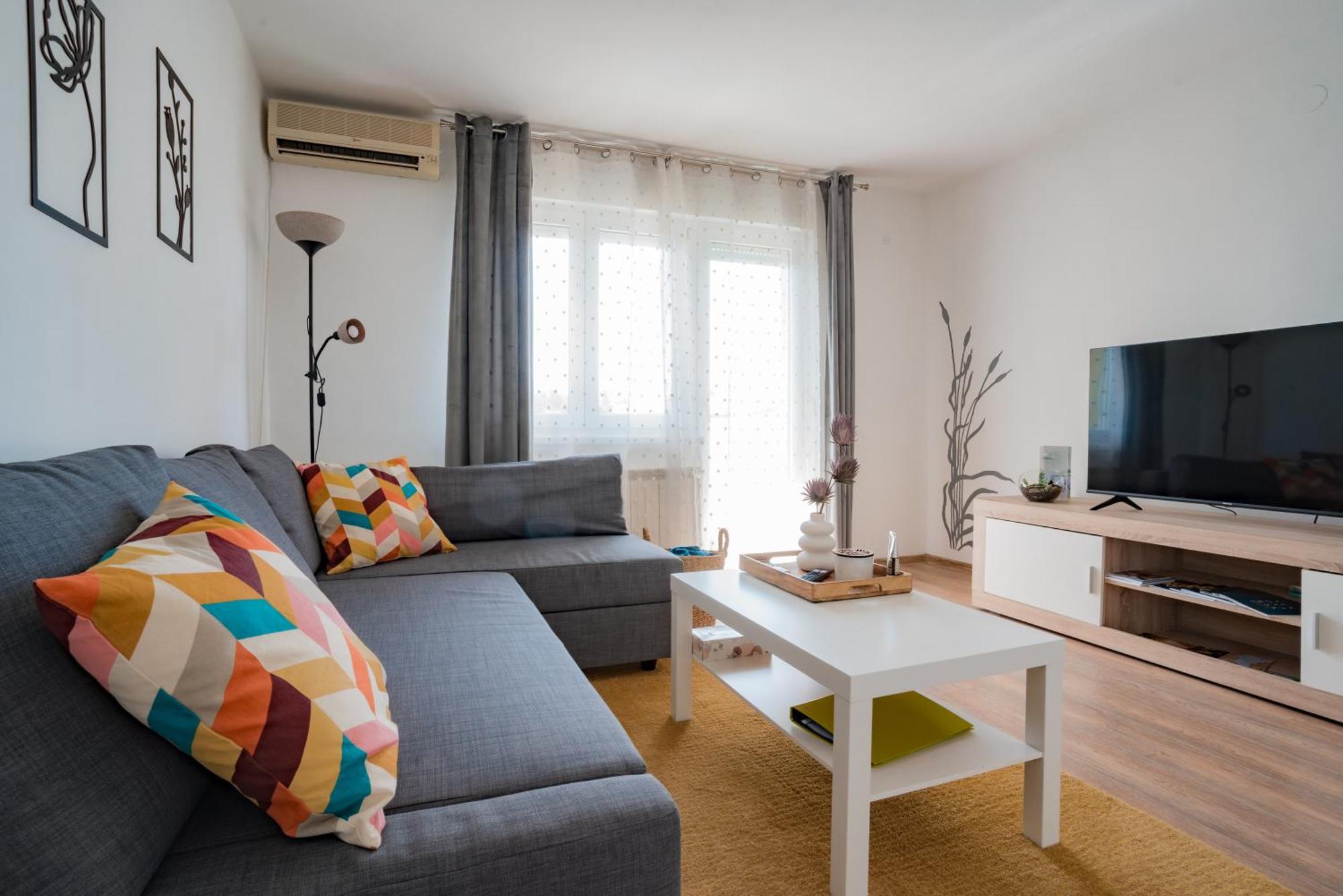 Apartman Sanda วูโควาร์ ภายนอก รูปภาพ