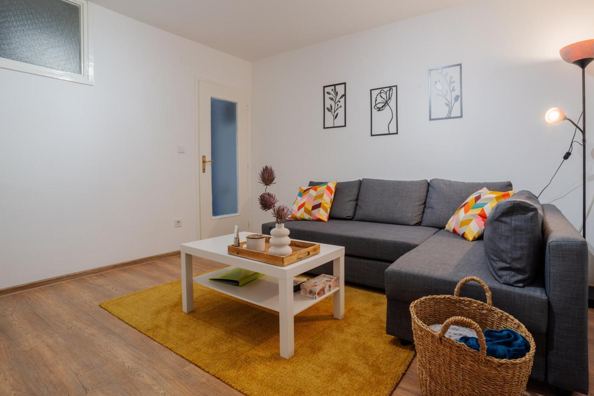Apartman Sanda วูโควาร์ ภายนอก รูปภาพ