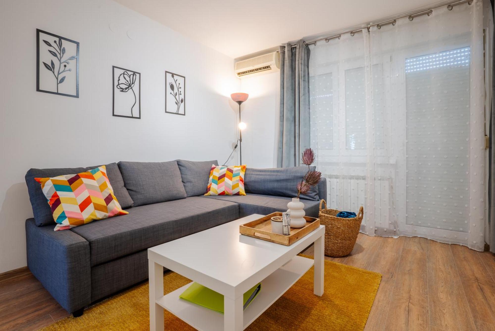 Apartman Sanda วูโควาร์ ภายนอก รูปภาพ